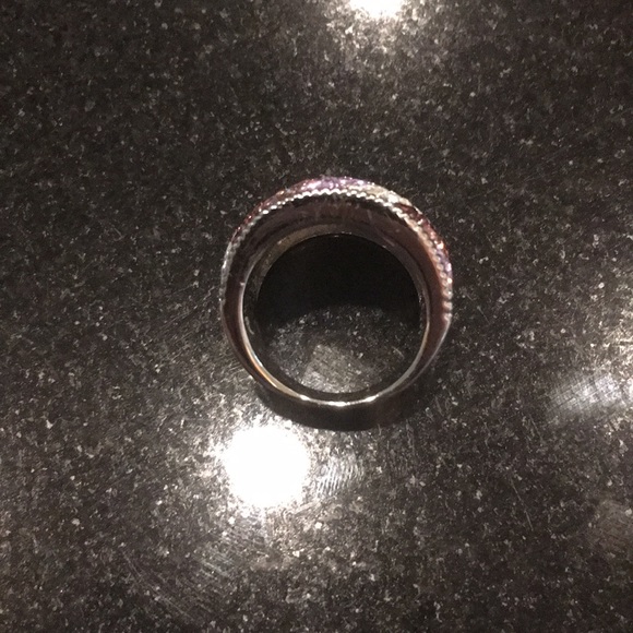 Ring - Picture 3 of 3